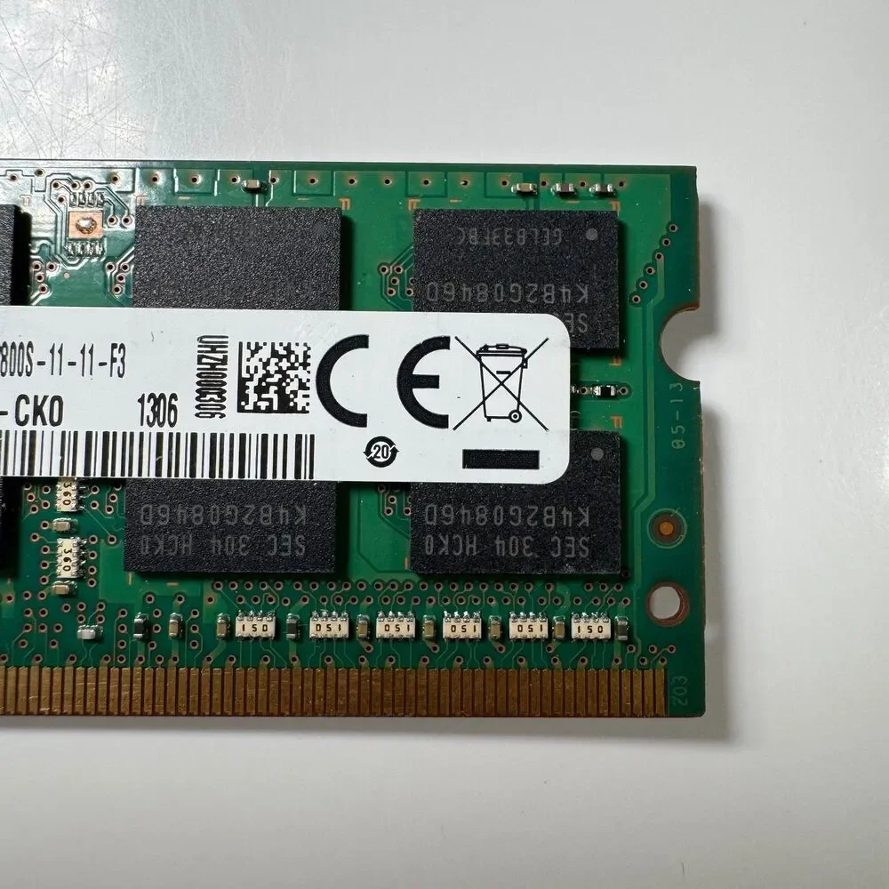 Samsung 4GB DDR3 Laptop RAM PC3-12800S 1600MHz 204-Pin SODIMM M471B5273DH0-CK0